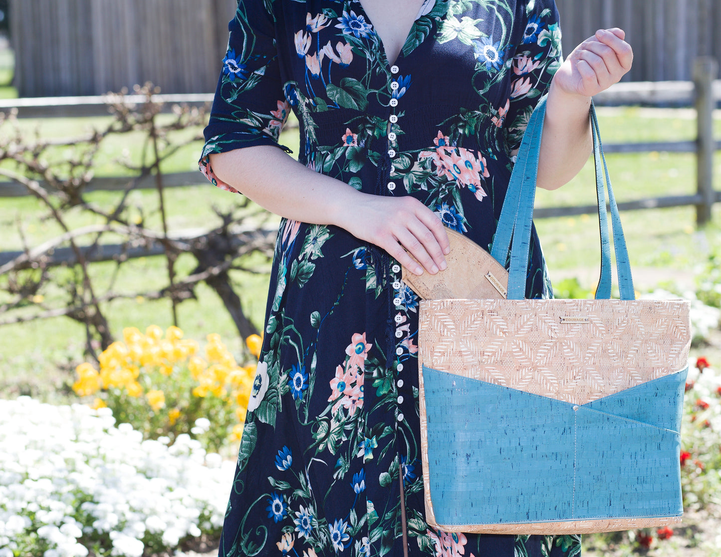ADVOCATE zippered tote | AQUAMARINE