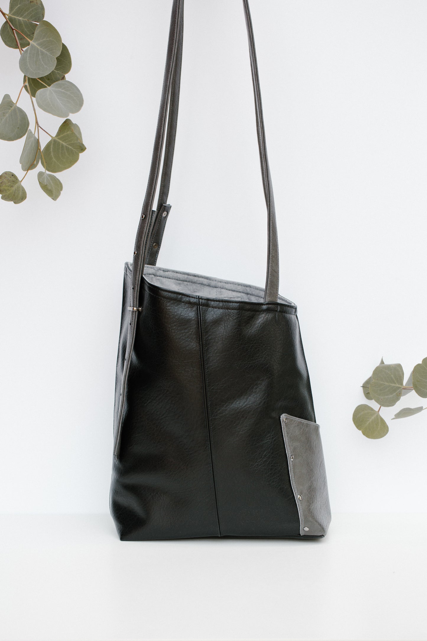 OVERCOMER tote bag | ONYX.