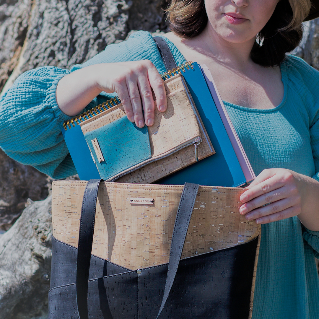 SIDEKICK notebook pouch.
