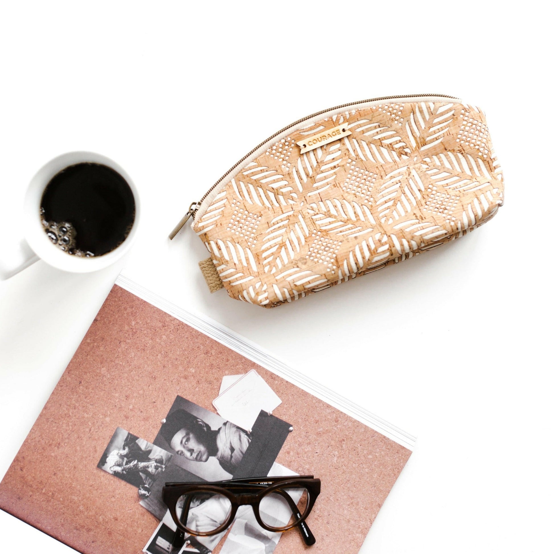 RULE BREAKER zippered pouch | CREAM.