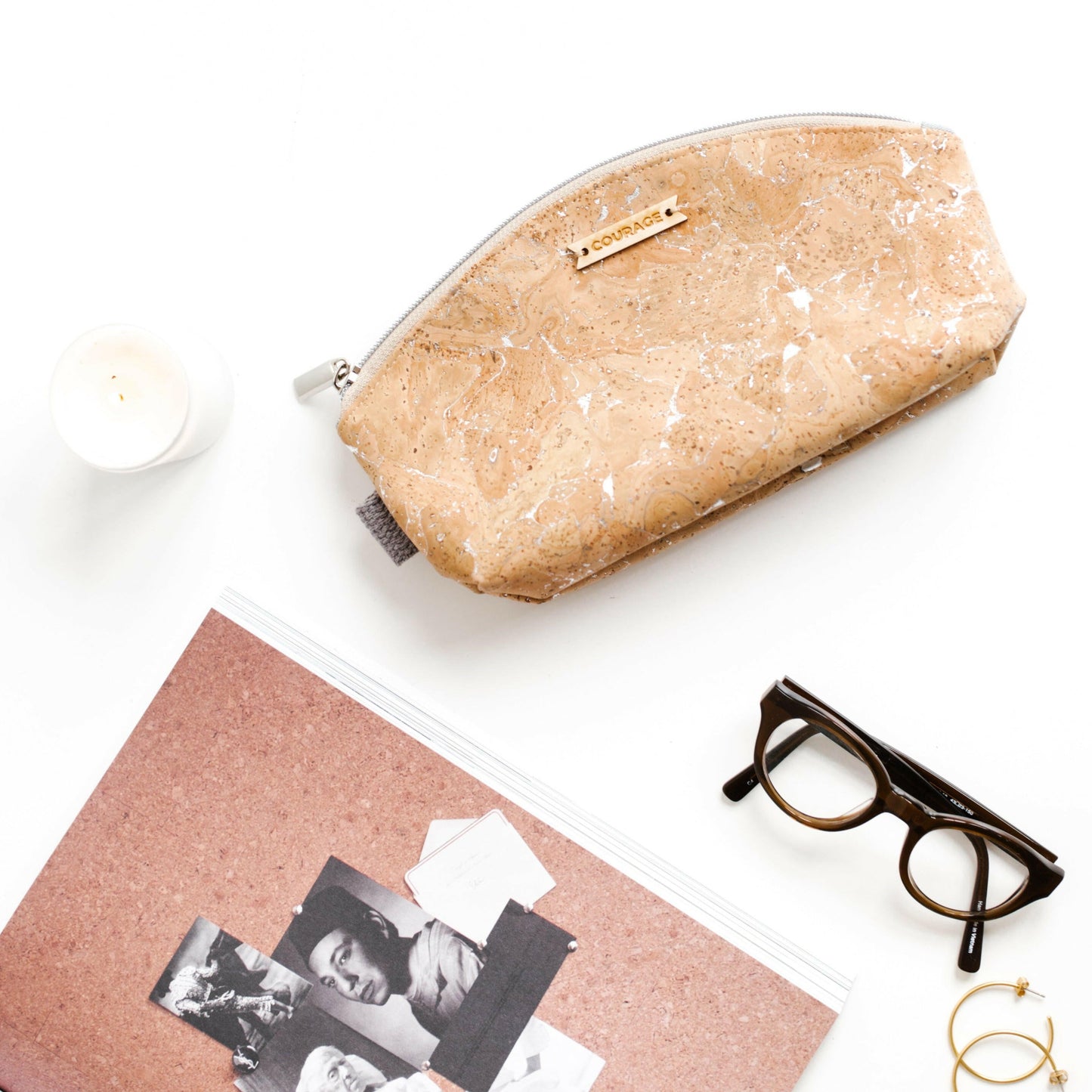 RULE BREAKER zippered pouch | SILVER.