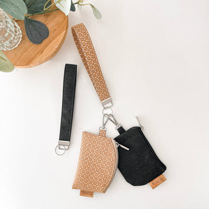 MOVER & SHAKER wristlet