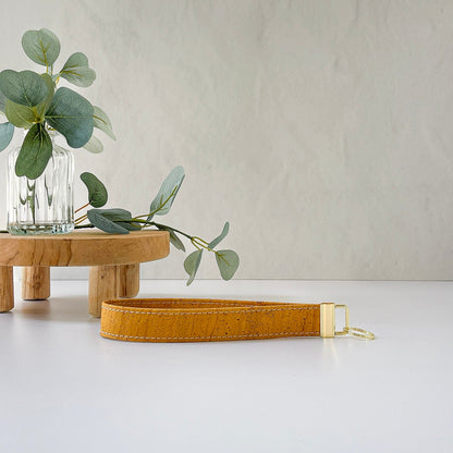 MOVER & SHAKER wristlet