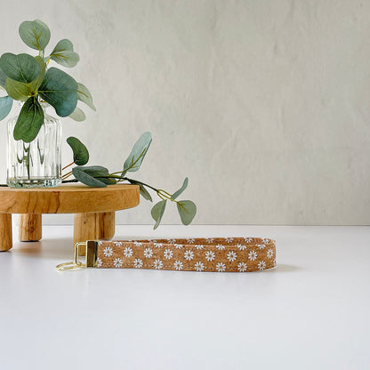 MOVER & SHAKER wristlet