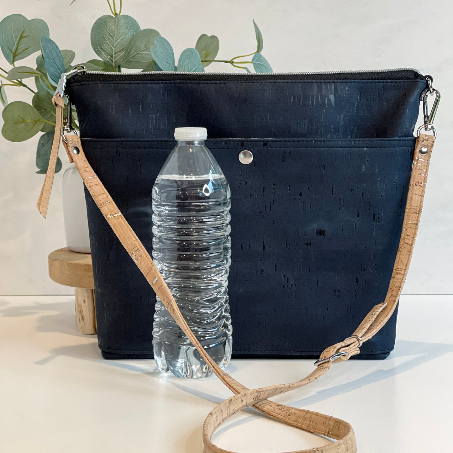 VISIONARY cross body bag | COAL