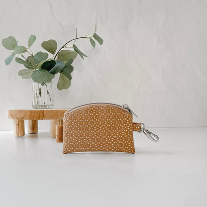 MOVER & SHAKER curvy pouch