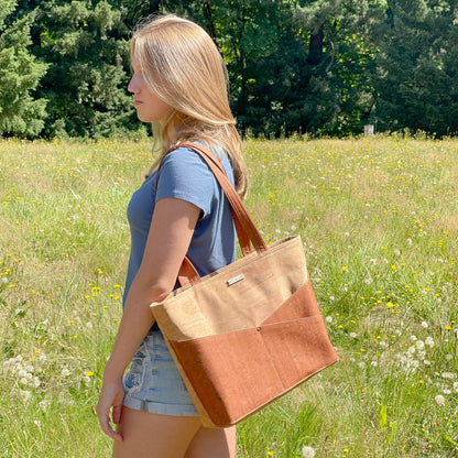 ADVOCATE zippered tote | SEPIA