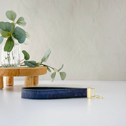 MOVER & SHAKER wristlet